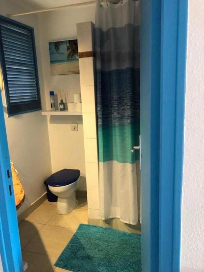 Studio Sainte Anne 2Mn A Pieds De La Plage ,Possibilite Location De Voiture Exterior foto